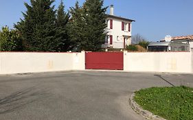 Villa La Libellule 160 m2 avec 5 Chambres 2 Sdb 2 Wc Grand Jardin et Parking Privé